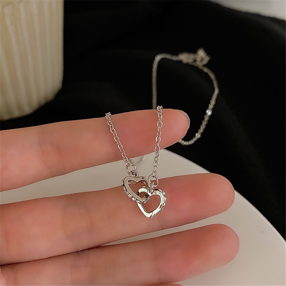 Kalung Rantai Model Double Layer Desain Hati Warna Silver Gaya Korea Untuk Wanita