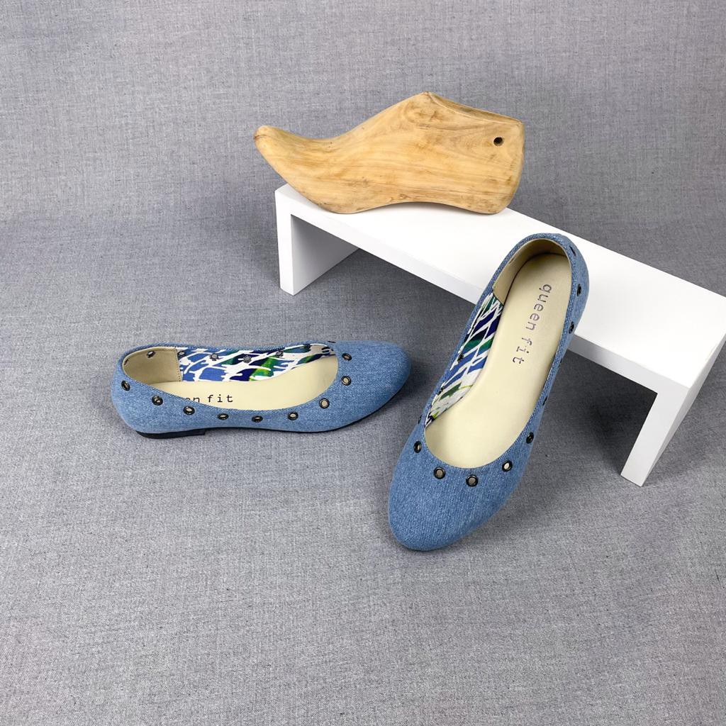 ladies light blue flat shoes