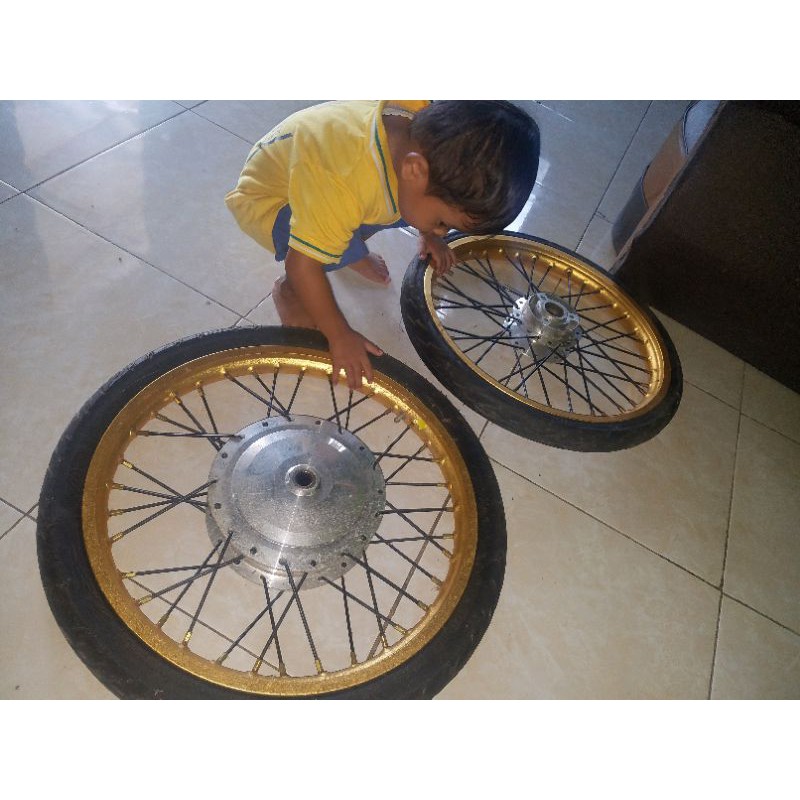 Velg Motor Matic Ring 17/Velg 17 rosi dll