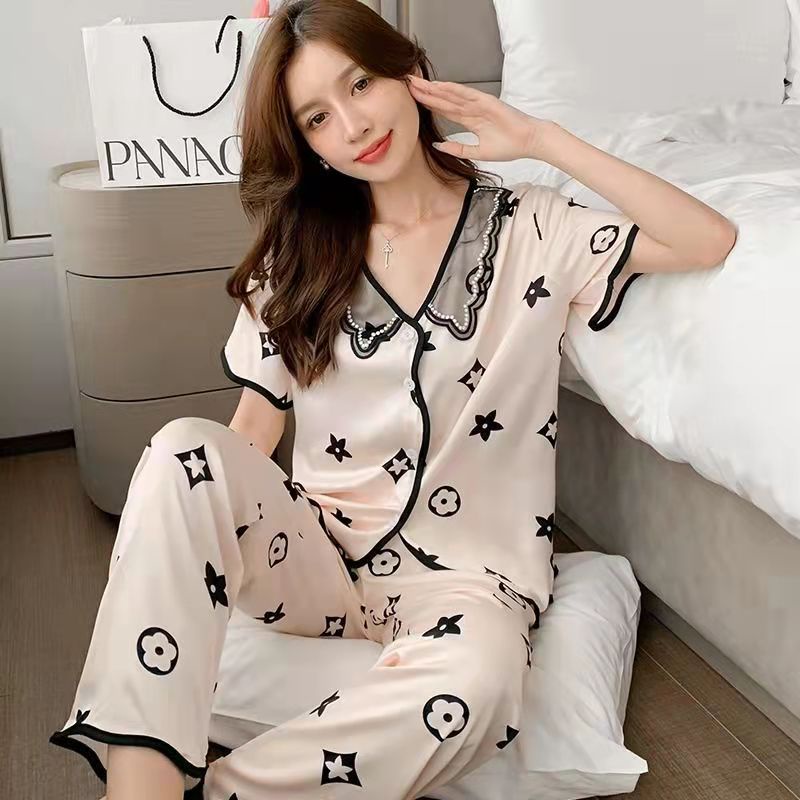 New Fashion Ice Silk Piyama Lengan Pendek Atasan + Celana Piyama Wanita Setelan Longgar Ukuran Plus Homewear