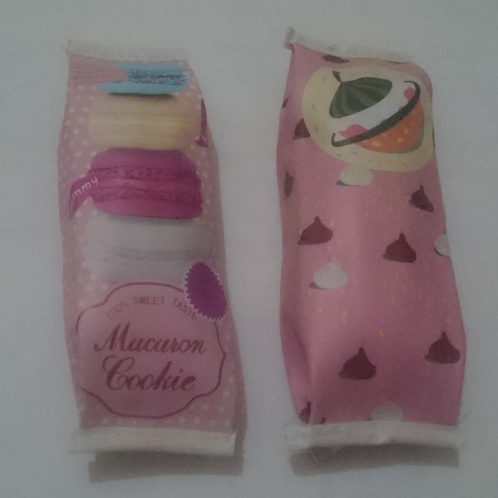 

Tempat pensil unik dan lucu motif macaroon dan chocolate