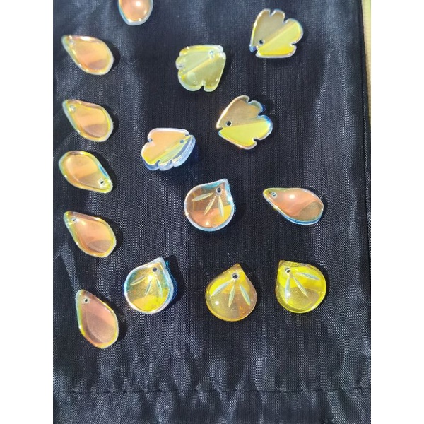Liontin Kaca Kristal Pelangi Super Shiny Premium Charm  Kerang Air Ikan Daun