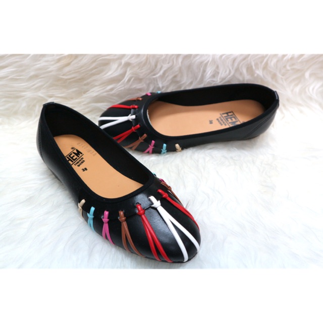 Flat shoes wanita Hem - 6340