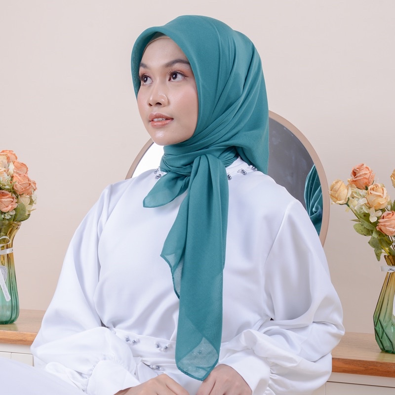 Reisha Hijab Segi Empat Katun Voal Paris Premium