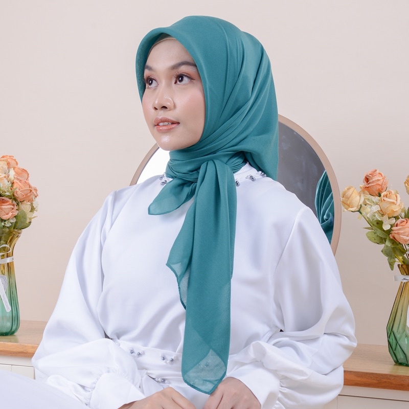 Reisha Hijab Segi Empat Katun Voal Paris Premium