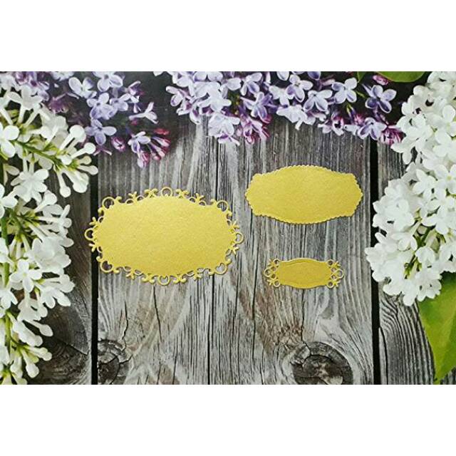 

21. Scrapbook Tag Set