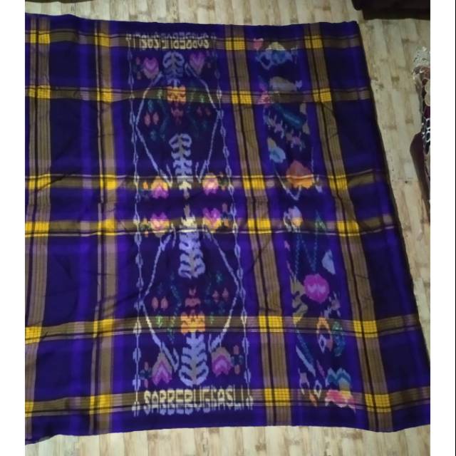 Sarung Bugis Sutra