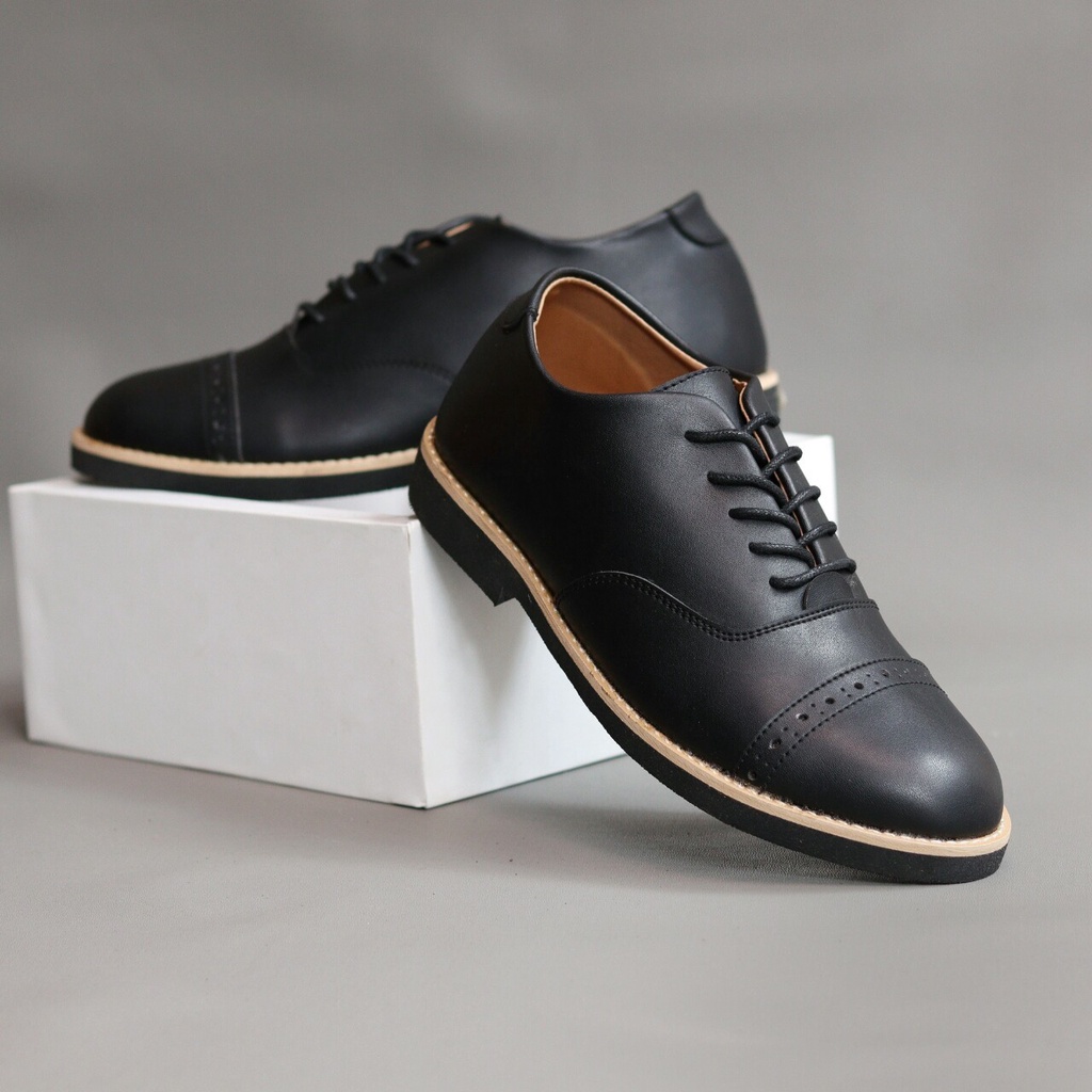 SEPATU FORMAL PRIA CASUAL PERKANTORAN OXFORD GAYA BARU KEKINIAN ORIGINAL ARIONZ - SepatuFormal Pantofel pria Resmi Formal Hitam Coklat Black Brown Kulit Syntetic Asli Kasual Kantor Dinas Kuliah Gereja Pesta Kondangan Kerja PNS Guru Terbaru Terlaris Murah