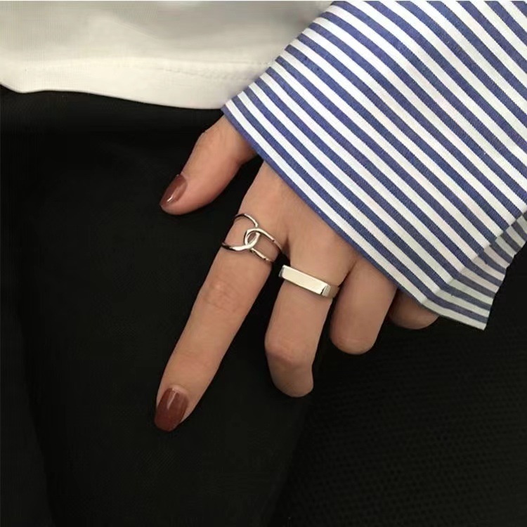 Cincin Model Terbuka Desain Geometri Silang Gaya Korea Untuk Wanita