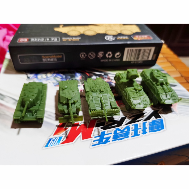 5pcs Mainan Rakitan Model Tank Militer Mini Bahan Plastik Untuk Koleksi Hadiah Anak