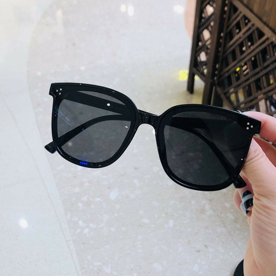 Korean Design Retro Mata Kucing Kacamata Hitam Wanita Sunglasses Tiga Titik GM 02 BIMG