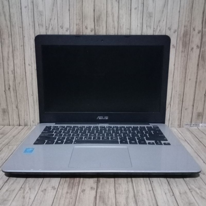 ASUS X302LA Black I3-4005U RAM 4GB HDD 500GB Second