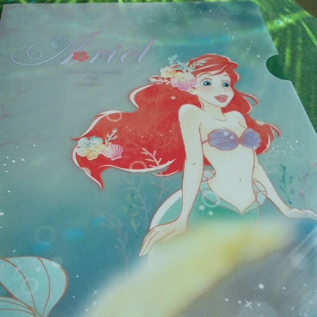 

Ori Disney Ariel clear file holder