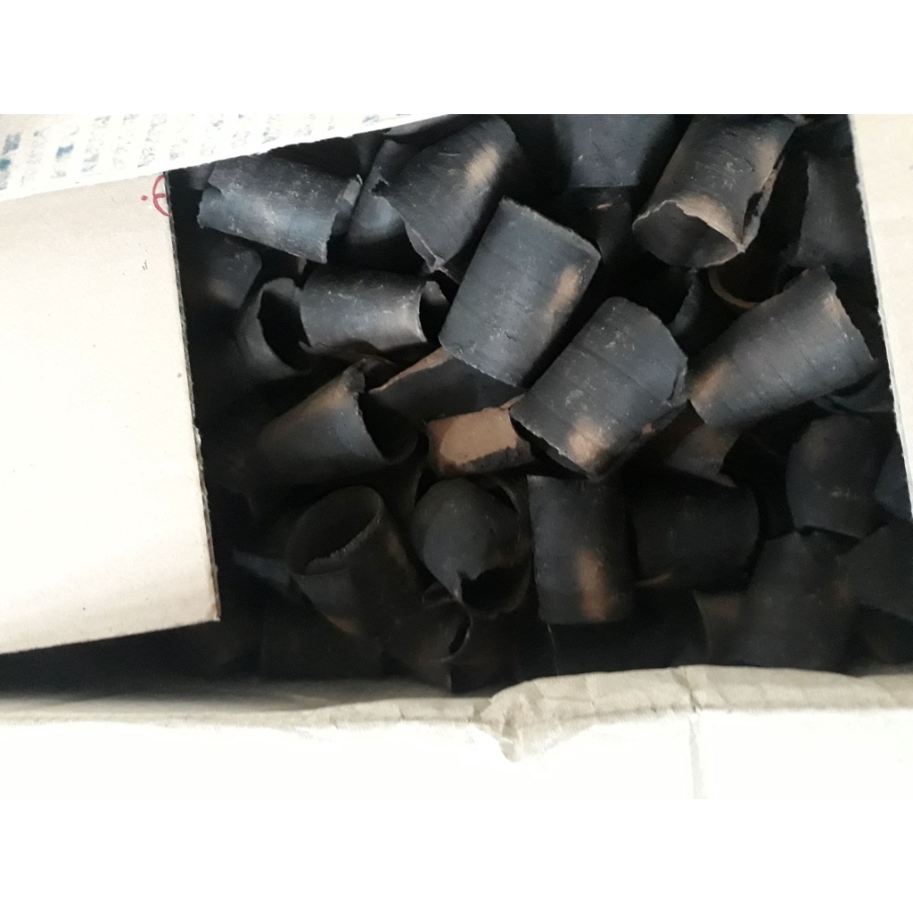 

ampo / cemilan tanah liat