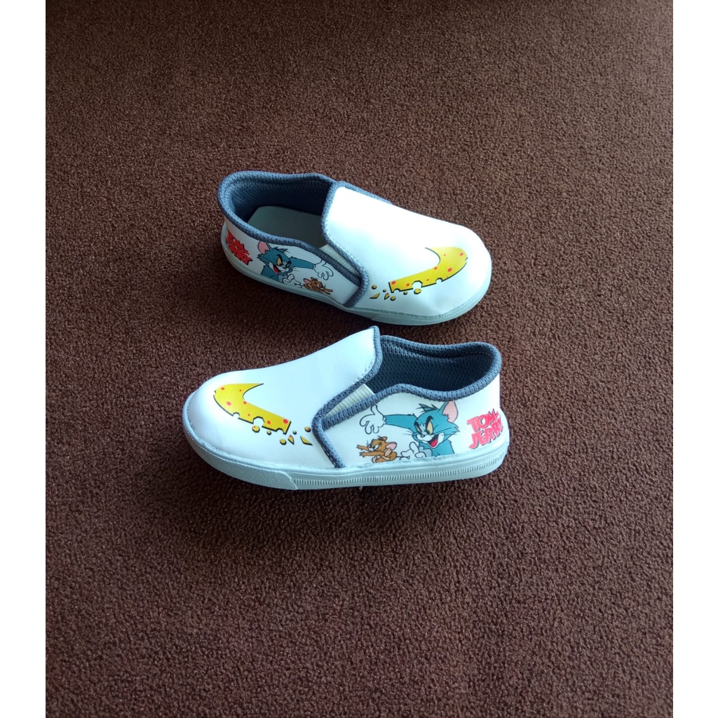 Keyla - Sepatu Slip On Motif Tom &amp; Jerry Terbaru Dan Trendi - Putih