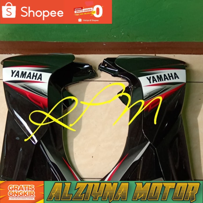 sayap luar dalam Jupiter Z lama hitam