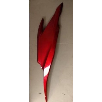 cover body kanan vario 125 old / cover R body merah vario 125 old / 83500-KZR-600CSR