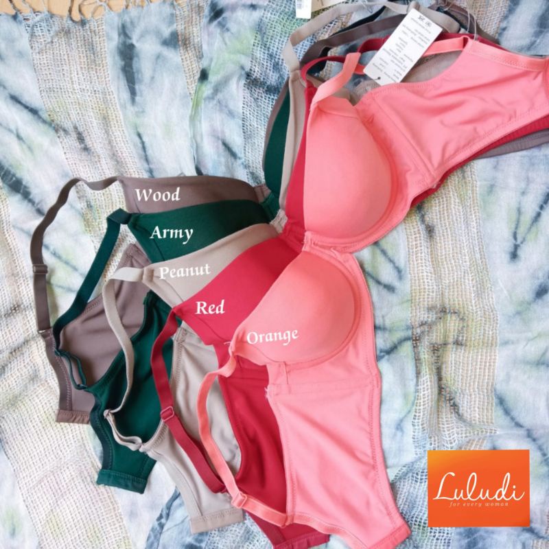 Bra LULUDI by Wacoal Original Kawat Polos Cup 36B SALE - PG