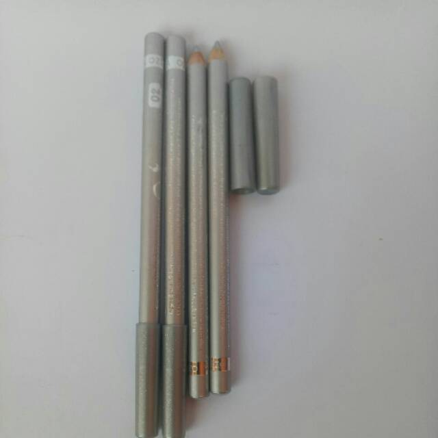 

Eyelener silper pensil