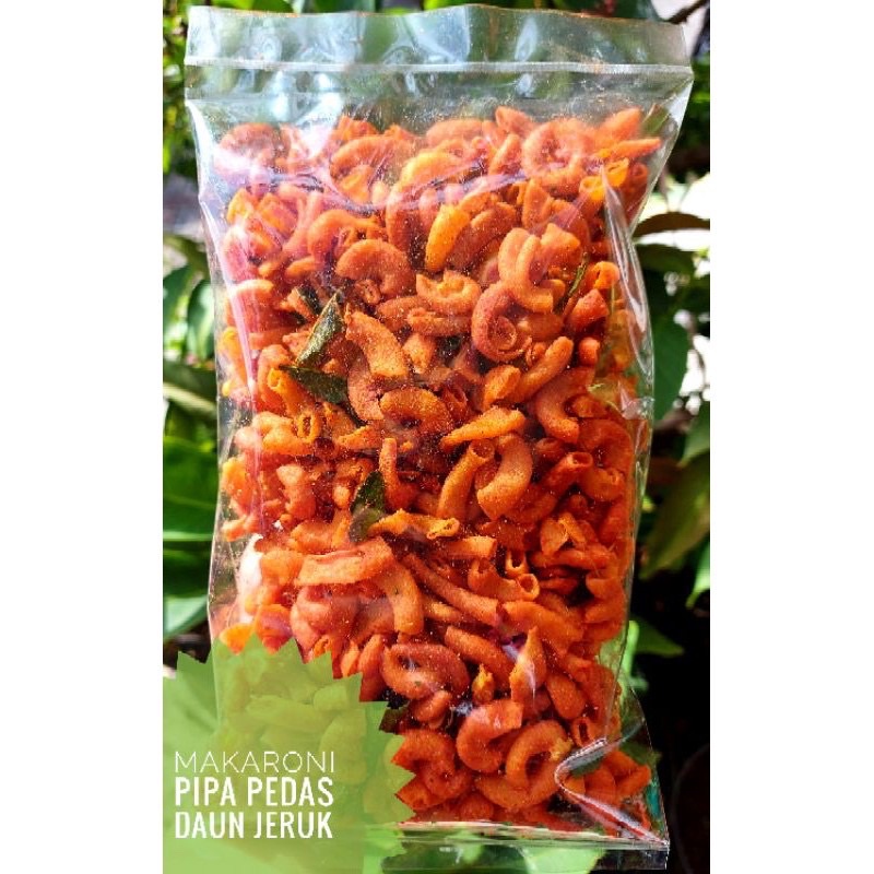 

MACARONI PEDAS DAUN JERUK / CEMILAN SNACK MAKARONI PEDAS ASIN