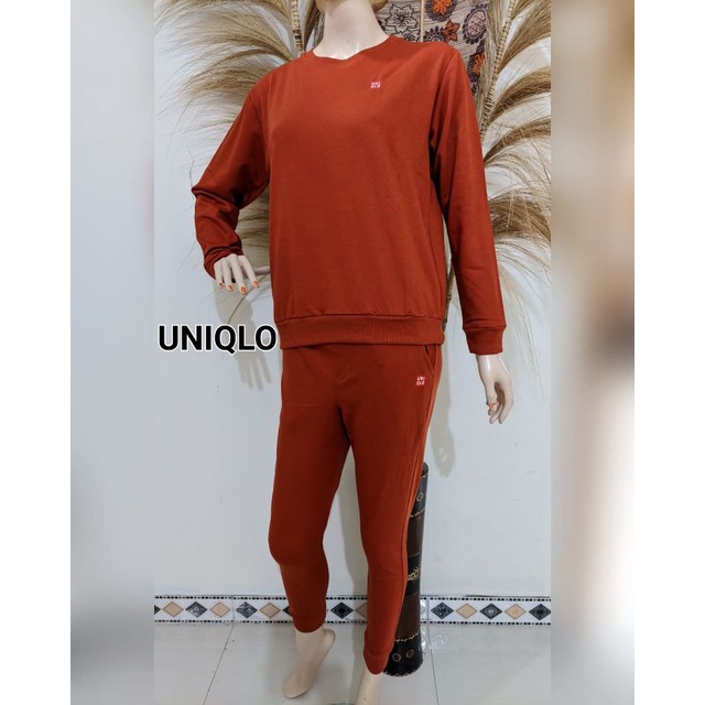 Setelan Uniqlo