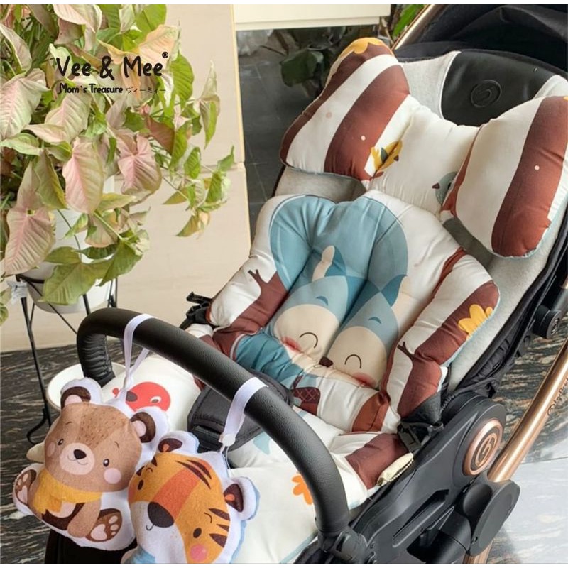 Vee &amp; Mee Alas Stroller + Bantal Dot Squirrel Series - VMA1030