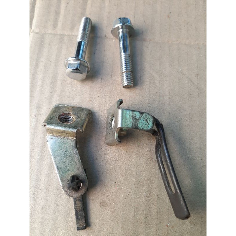 Baut batok lampu Tiger revo ORI copotan