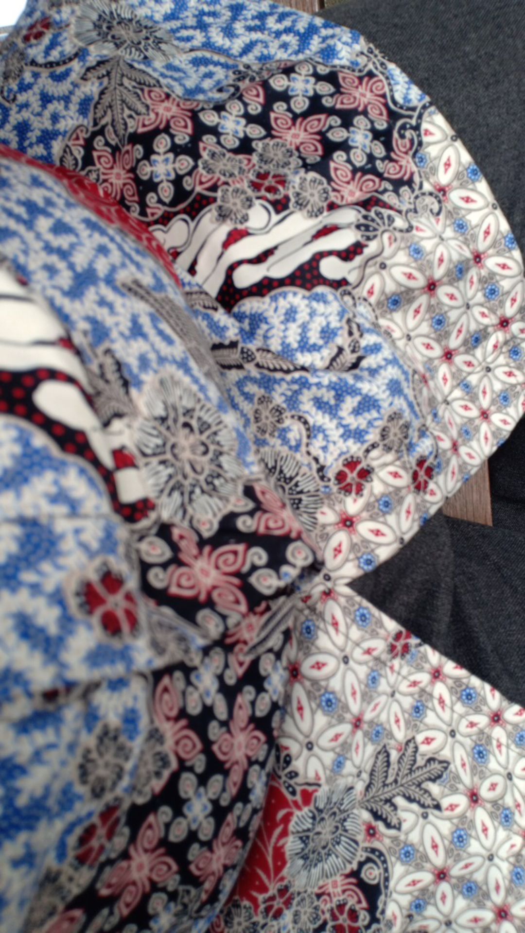 Kemeja Batik - Semi Sutra Super Lux Eksklusiv