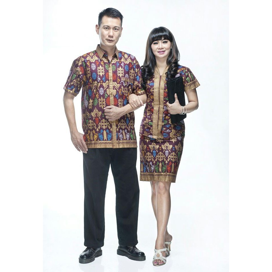 BATIK SARIMBIT COUPLE KELUARGA AYAH IBU ANAK SERAGAM COPLE ROK N BLUS SANTIKA PRODO PENDEK MAROON