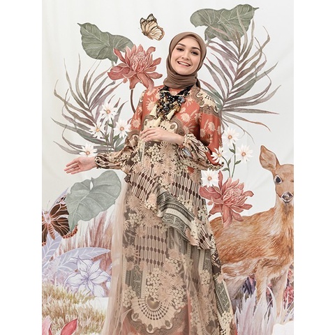 Melody Dress in Sunset - Wearing Klamby