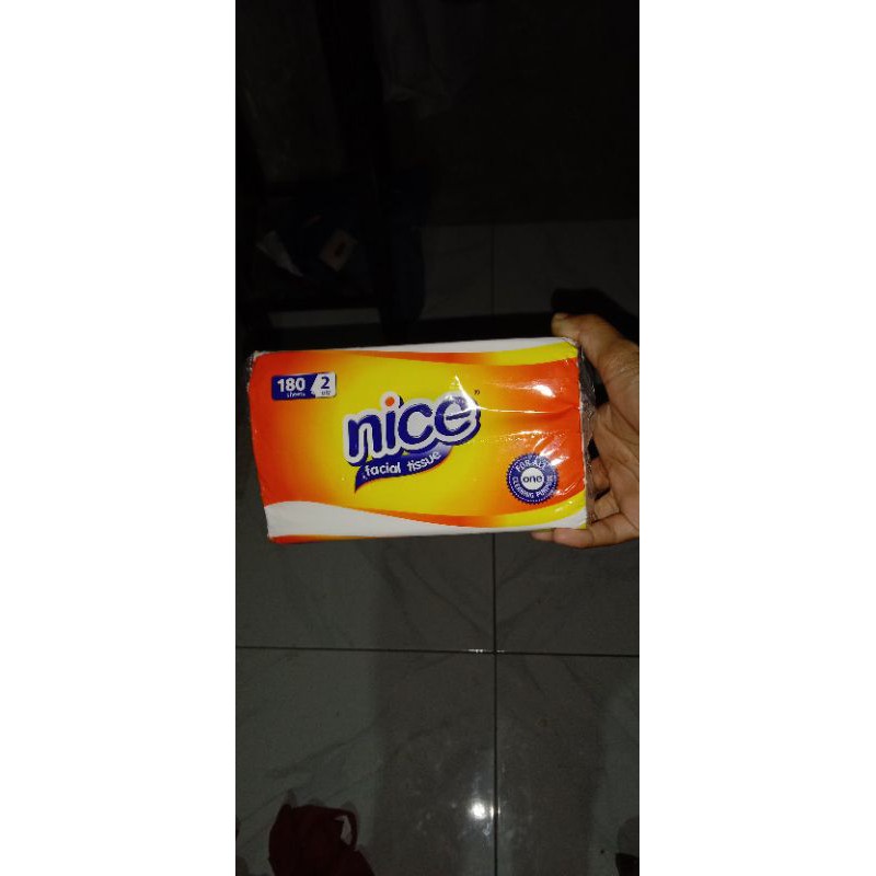 tissue nice dan clean plus 180 sheet