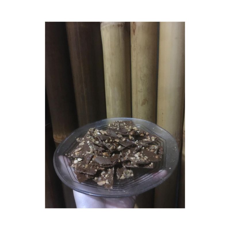 

brownies kering kacang/keju