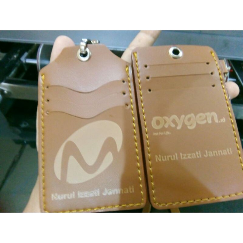 

ID CARD kulit sintetis logo Moratelindo & oxygen.id