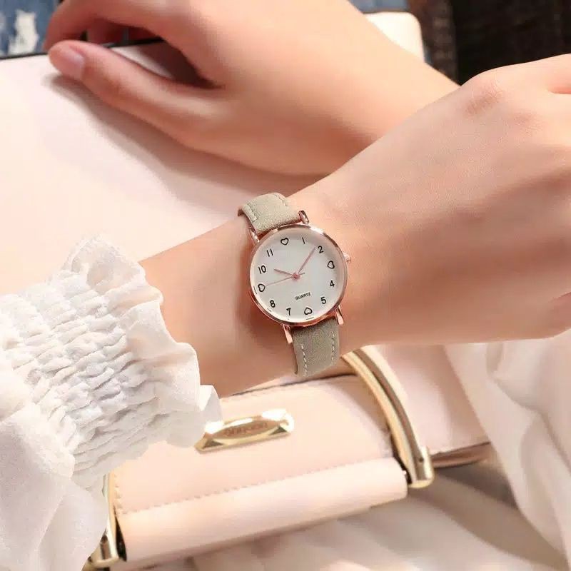 TERLARIS!!! Jam Tangan Wanita Casual Quartz Strap PU Leather Jam Analog Wanita Gaya Retro Jam Tangan Wanita Kecil Minimalis