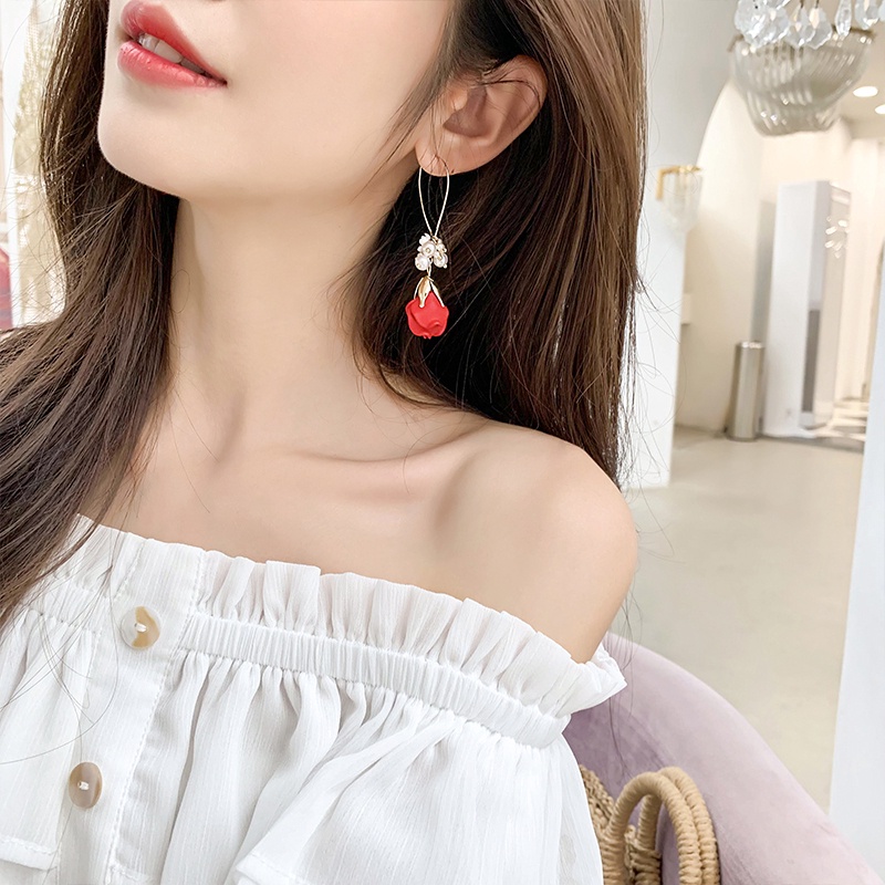 Anting Bentuk Bunga Mawar Warna Merah Gaya Korea Untuk Wanita