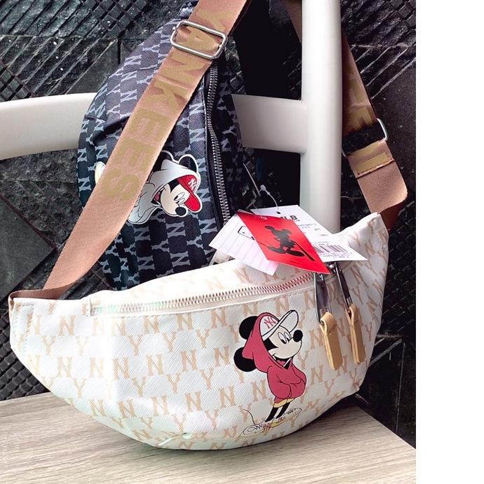 ➺ MLB x Disney Monogram Fanny Pack New York Yankees ❇
