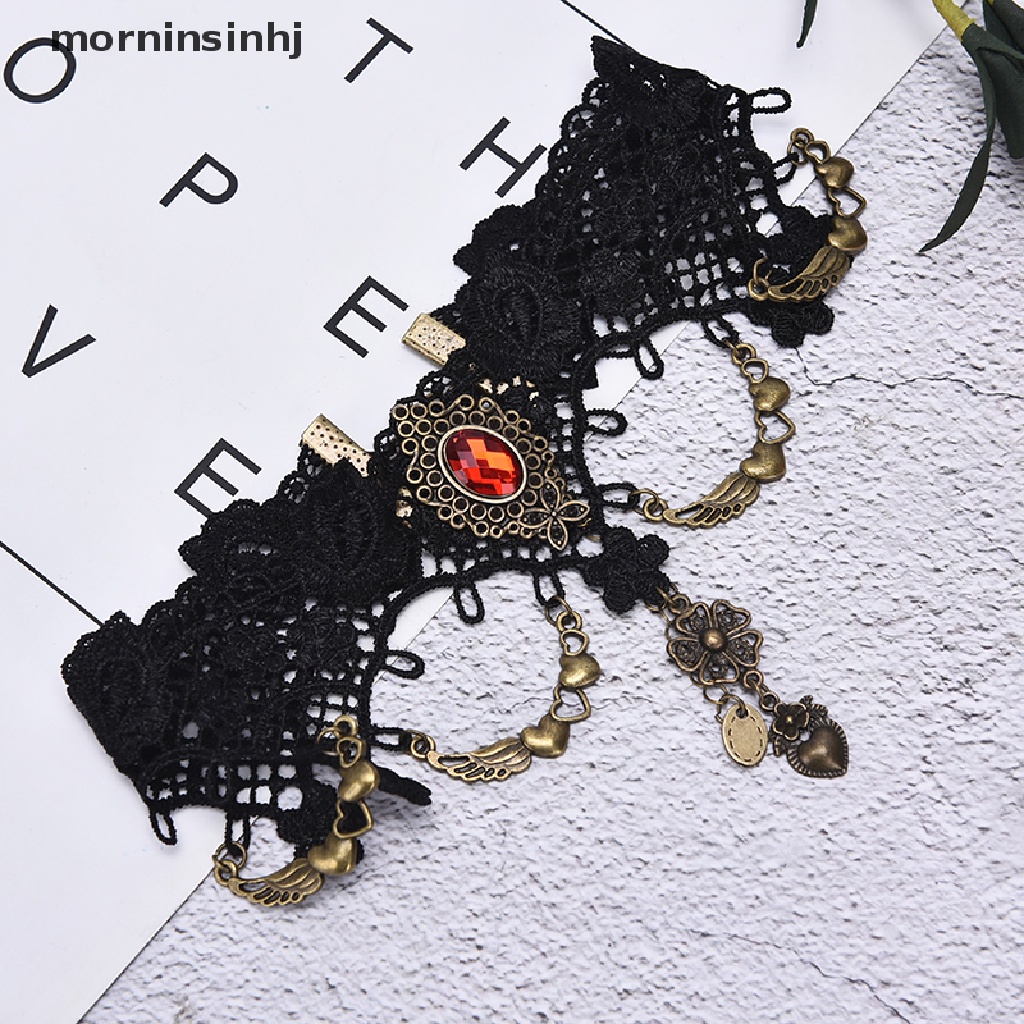 Mornin Kalung Choker Vintage Gothic Bahan Alloy Hias Kristal Untuk Wanita