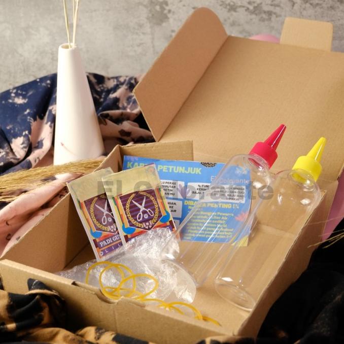 

Cuci Gudang Awal Tahun Tie Dye Kit Anak Polosan Tie Dye Pack + Pewarna Pakaian Set Komplit Cuci