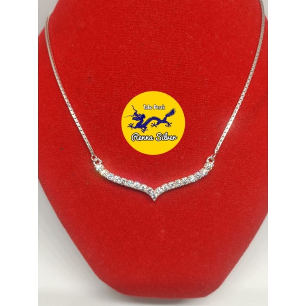 Kalung Nagita Slavina dan Fuji Utami