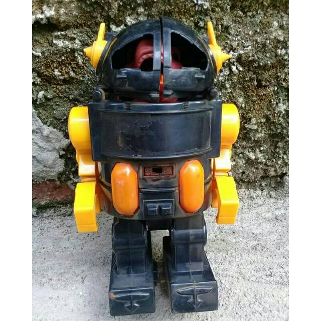 Robot jadul dino