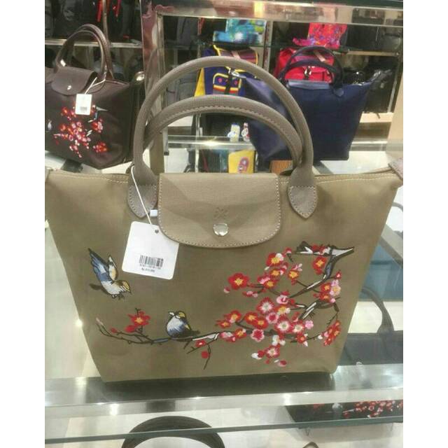 Tas lorica by Elizabeth