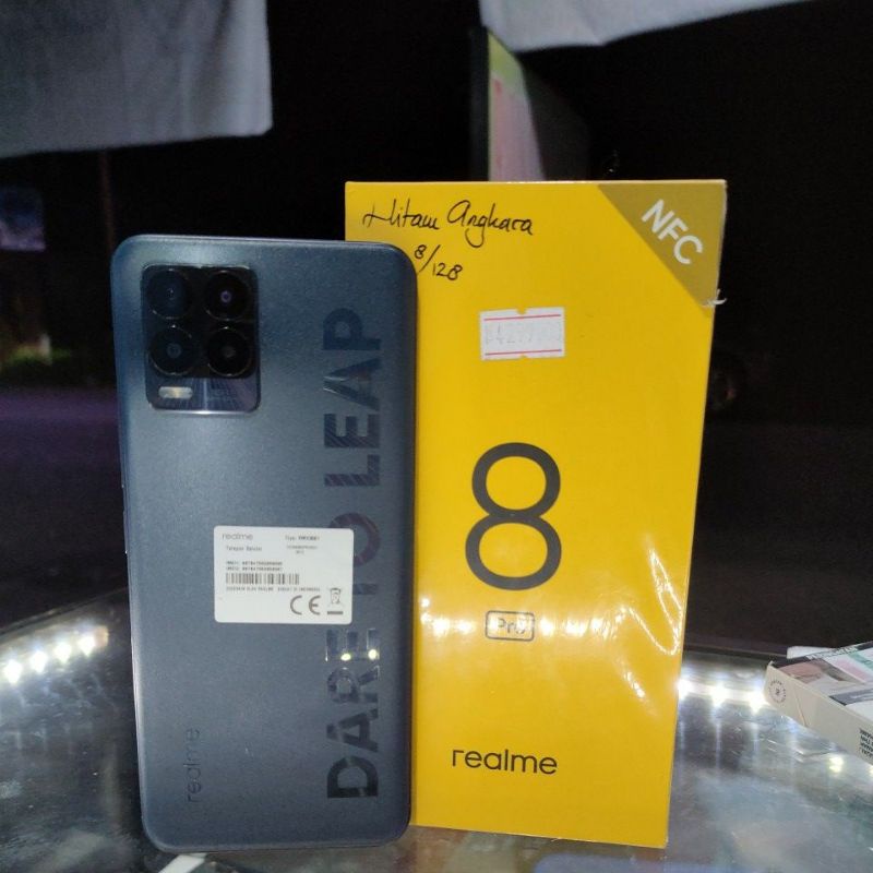 Realmi 8pro kondisi normal mulus 99% pemakaian 11 hari