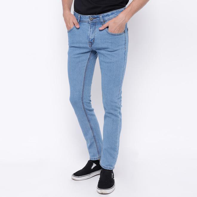 Edwin Celana Jeans Slim Fit Pria Panjang Light Blue La 01 - Biru Muda, 31