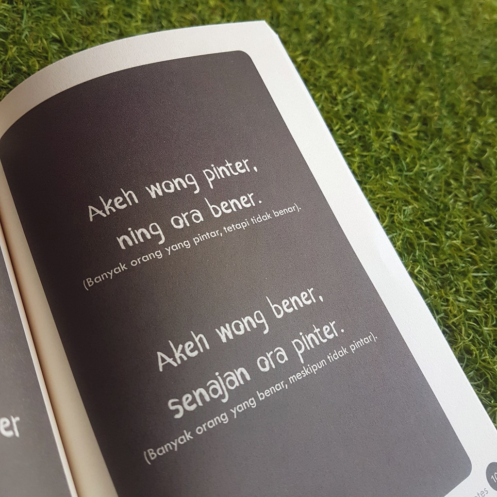 NEW!! BUKU BIOGRAFI MBAH MOEN: KIAI KHARISMATIK PENUH INSPIRASI - CKLIK-6