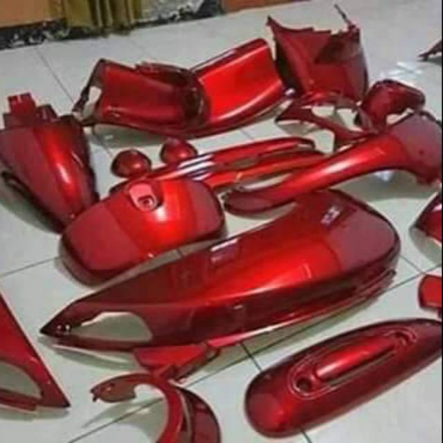 Cat candy tone merah ukuran 200-250 ml