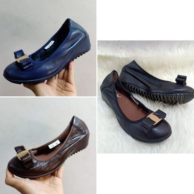 Sepatu Wanita Clarks Pita Wedges / Sepatu Kerja Wanita DISKON