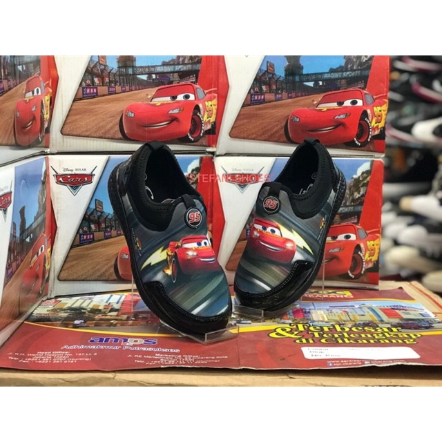 Sepatu Slip On Anak Pria Karakter Lightning Mcqueen Cars Original Warna Hitam