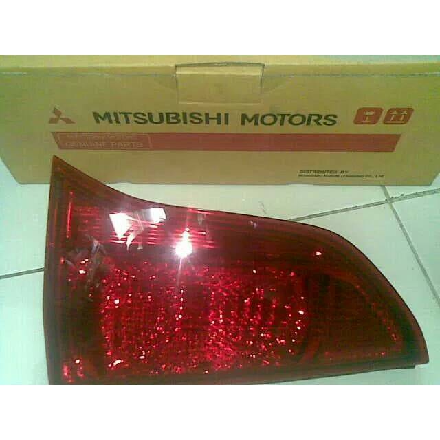 Lampu Bagasi Pajero Sport Original. Lampu Stop Bagasi Pajero Sport