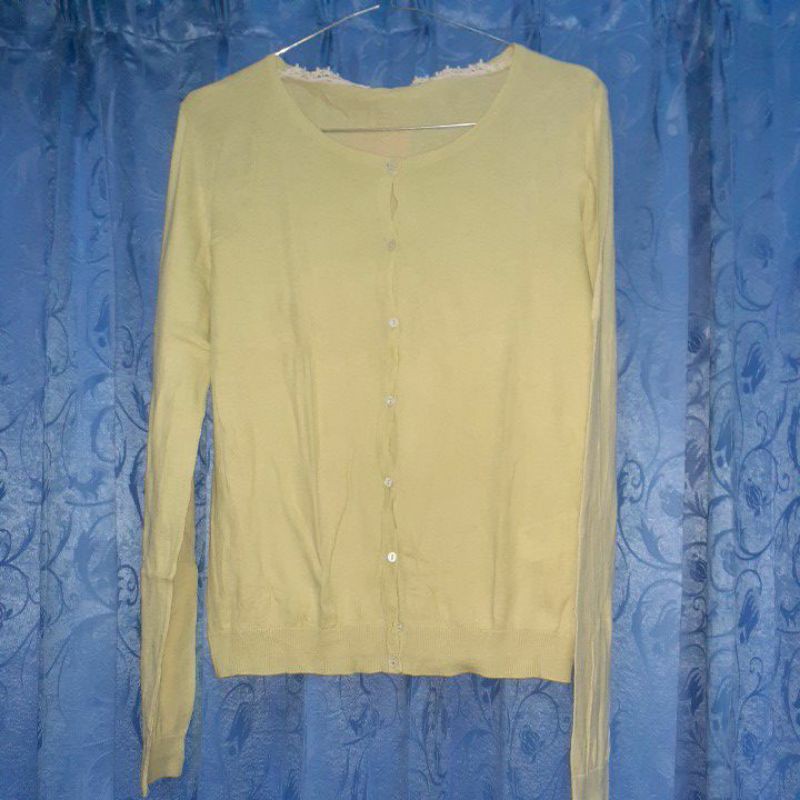 PL Cardigan Hijau Pastel Brand Earth Music and Ecology