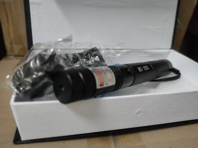 Green Laser Pointer 303 / Laser Jarak Jauh